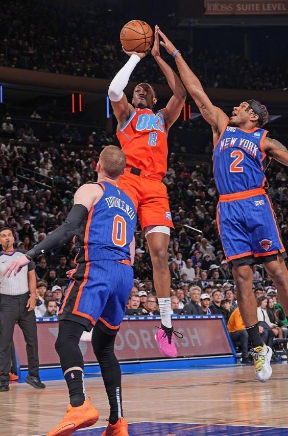 世体：小西蒙尼遭毕包球迷严重辱骂，已被西甲联盟记录在案（世体：小西蒙尼遭毕尔巴鄂球迷严重言语攻击，西甲方面已备案）