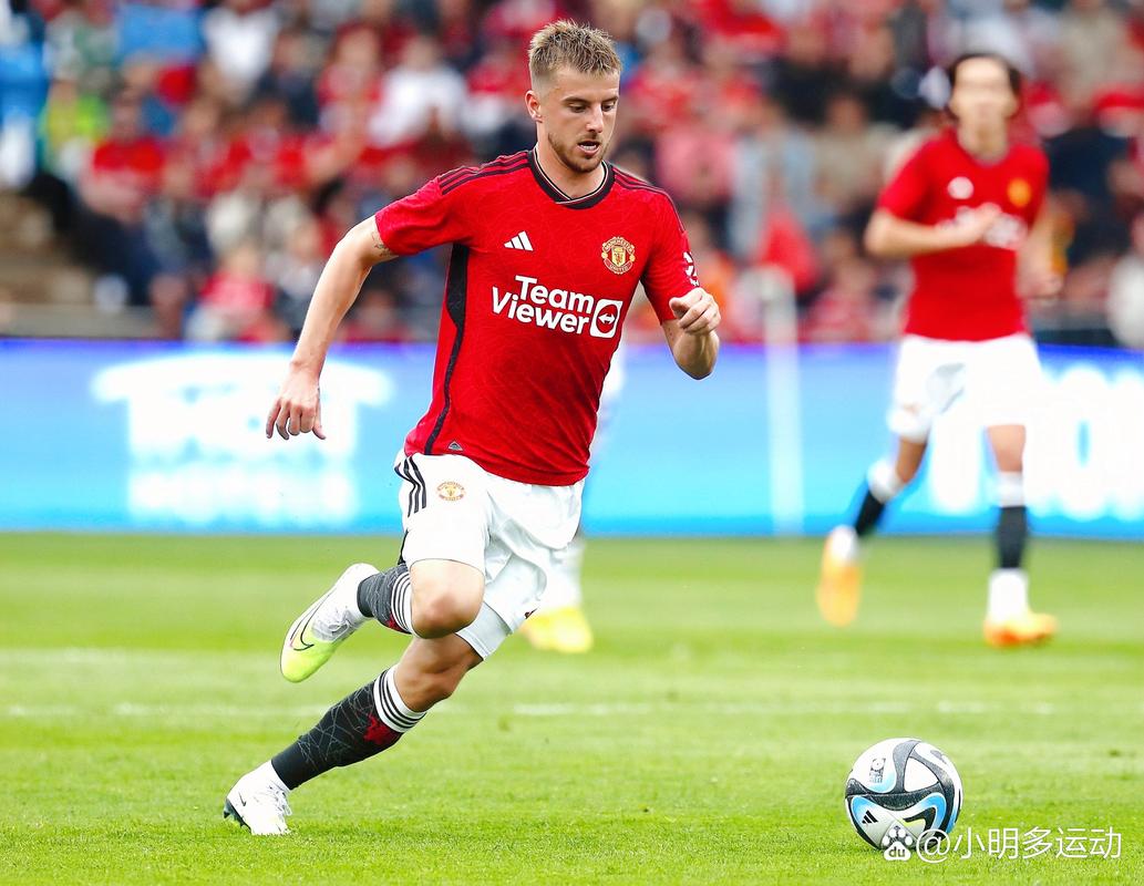 意甲战报：莫雷诺替补救主，比萨2-2卡利亚里（意甲快讯：莫雷诺替补建功，比萨2-2战平卡利亚里）