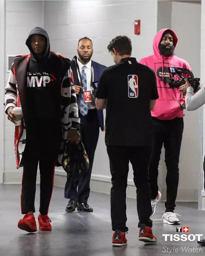 巴黎首发身价是弗拉门戈的8.8倍，同时平均年龄小6.3岁（巴黎首发价值超弗拉门戈8.8倍，平均年龄小6.3岁）