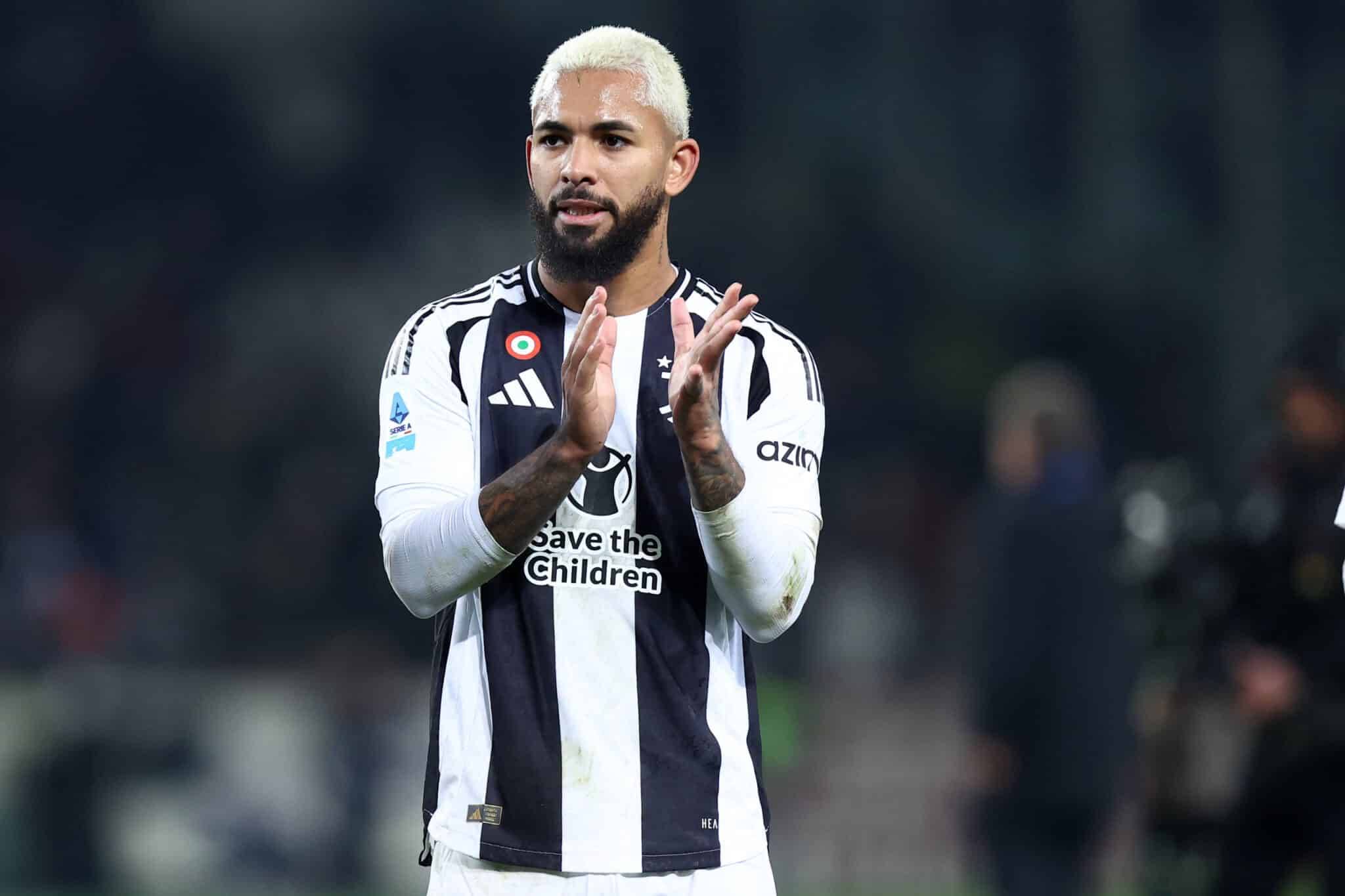 兰德尔高效表现，独揽21分5板3助3断（兰德尔状态火热：砍下21分5篮板3助攻3抢断）