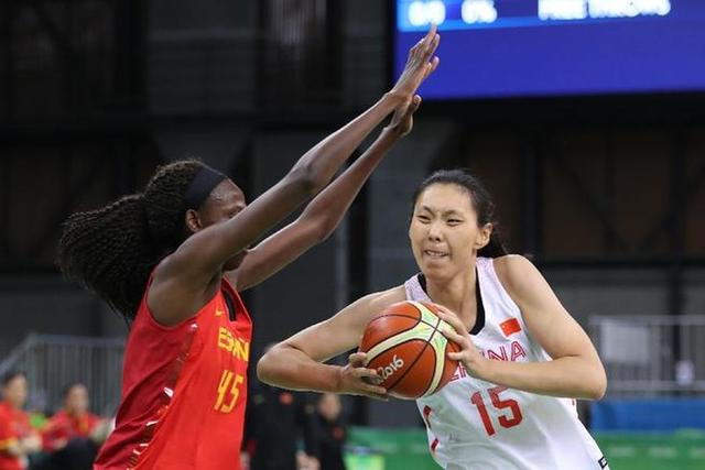 米切尔：以前拿到埃迪·库里转赠他人的球鞋 他不知道曾帮助过我（米切尔：曾获埃迪·库里转送球鞋 他不知道自己曾帮助过我）