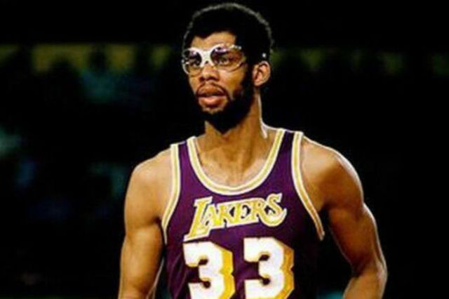 火箭飞升四级跳，毕包小将塞尔顿两个月内在五项赛事上演首秀（两月五线首秀！毕包小将塞尔顿火箭式连升四级）