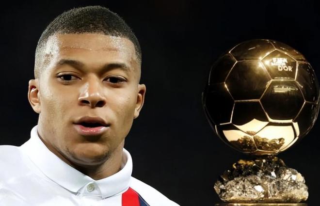 勇士拿下圣诞大战！库里拥抱弗拉格 老友重聚克莱追梦大笑拥抱热聊（圣诞大战勇士获胜：库里与弗拉格相拥，克莱与追梦笑拥热聊老友重逢）