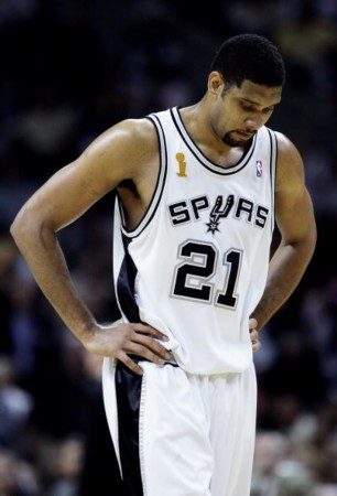 意甲战报：埃克勒卡姆制胜，乌迪内斯两球被吹仍1-0那不勒斯（意甲：埃克勒卡姆献制胜球，乌迪内斯两球被吹仍1-0击败那不勒斯）