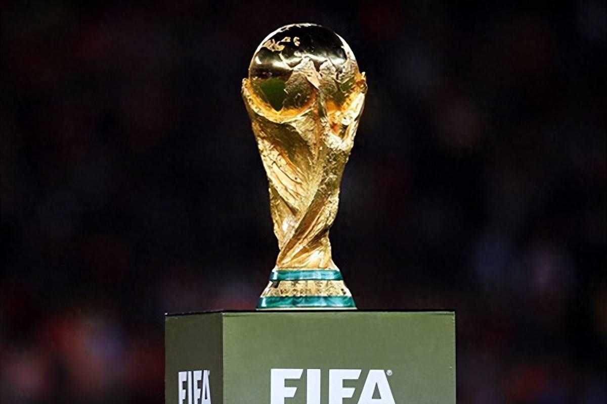 年薪2000万优质侧翼！名记：雄鹿可能会通过交易库兹马升级阵容（名记：雄鹿或通过交易库兹马强化阵容，锁定年薪2000万的优质侧翼）