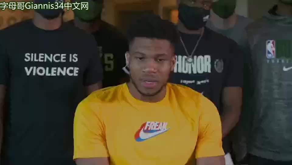 詹姆斯生涯关键时刻出手至少4次投篮的比赛，命中率达59%（詹姆斯职业生涯在关键时刻单场出手不少于4次时，投篮命中率达59%）