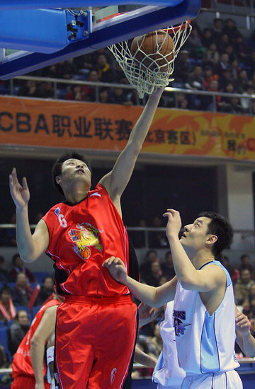 杰威：今日战马刺防守强度还太低，期待圣诞大战再次交手（杰威谈今日战马刺：防守强度不够，期待圣诞再战）